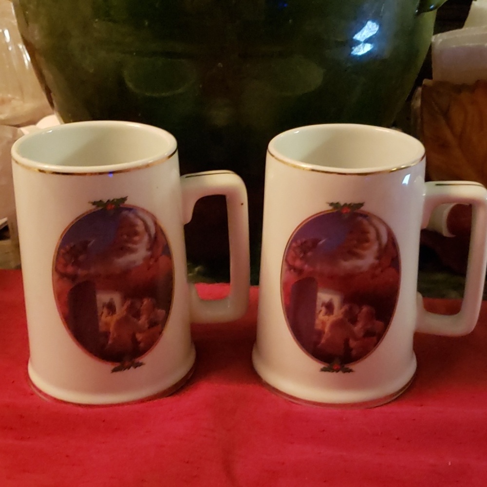 Coca Cola Santas Collectible  Mugs
